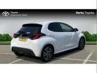 Used Toyota Yaris Design 113 HP (83 kW) 2023 White Hatchback