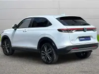 Used Honda HR-V Elegance 131 HP (96 kW) 2023 White SUV