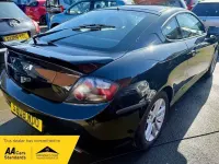 Usado Hyundai Coupé 105 CV (77 kW) 2008 Negro Coupe