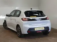 Used Peugeot 208 Style 101 HP (74 kW) 2026 White Hatchback