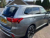 Used Mitsubishi Outlander P-HEV 200 HP (147 kW) 2018 Grey Estate