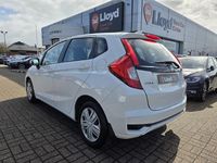 Used Honda Jazz S 102 HP (75 kW) 2019 White Hatchback