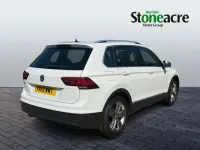 Käytetty VW Tiguan Match 150 HP (110 kW) 2019 Valkoinen Katumaasturi