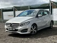 Usado Mercedes B180 SE 109 HP (80 kW) 2017 Prateado Monovolume