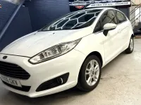 Usado Ford Fiesta Zetec 100 HP (73 kW) 2016 Branco Citadino