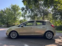 Used Vauxhall Corsa Club 90 HP (66 kW) 2009 Gold Hatchback