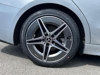 Usado Mercedes C220 AMG line 200 CV (147 kW) 2024 Plateado Familiar