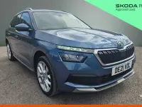 Usado Skoda Kamiq SE L 115 CV (84 kW) 2021 Azul SUV