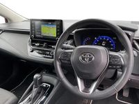 Used Toyota Corolla Design 122 HP (89 kW) 2021 Red Sedan