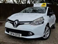 Used Renault Clio IV Dynamique 75 HP (55 kW) 2014 White Hatchback