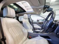 Second-hand Jaguar F-Pace Portfolio 180 CP (132 kW) 2017 Roșu SUV