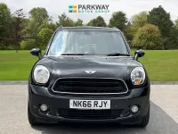 Used Mini Cooper Countryman 120 HP (88 kW) 2016 Absolute black SUV
