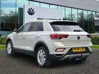 Begagnad VW T-Roc Style 150 HK (110 kW) 2024 Grå SUV