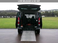 Used Citroën Berlingo Feel 100 HP (73 kW) 2018 Grey MPV