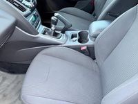 Begagnad Ford Focus Titanium 115 HK (84 kW) 2014 Grå Halvkombi