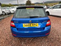 Used Skoda Fabia Colour Edition 75 HP (55 kW) 2018 Blue Hatchback