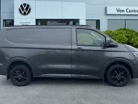 Usado VW Transporter Pro 110 HP (80 kW) 2025 Cinzento Van