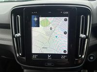 Used Volvo XC40 R-Design 156 HP (114 kW) 2018 White SUV