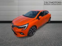 Used Renault Clio Version S 90 HP (66 kW) 2021 Orange Hatchback