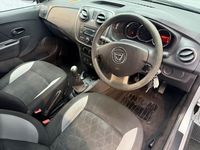 Used Dacia Sandero Ambiance 90 HP (66 kW) 2014 Silver Hatchback