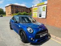 Begagnad Mini Cooper S Hatch 2018 Blå Halvkombi