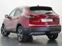 Used Nissan Qashqai N-Connecta 115 HP (84 kW) 2018 Red SUV