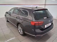 Begagnad VW Passat Advance 218 HK (160 kW) 2021 Grå Kombi