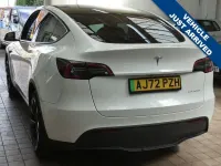 Begagnad Tesla Model Y Long Range AWD 282 kW (384 HK) 2022 Vit SUV