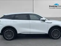 Used Omoda 9 449 HP (330 kW) 2026 White SUV