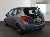 Begagnad Vauxhall Meriva 2011 Brun Minibuss