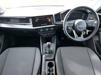 Used Audi A1 Design 95 HP (69 kW) 2022 White SUV