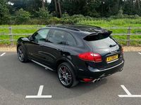 Used Porsche Cayenne Turbo 500 HP (367 kW) 2014 Black SUV