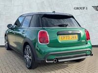 Begagnad Mini Cooper Exclusive 134 HK (98 kW) 2024 Grön Halvkombi