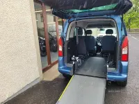 Used Citroën Berlingo Feel 100 HP (73 kW) 2019 Blue MPV