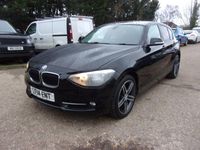 Begagnad BMW 114 Sport Line 2014 Svart Halvkombi