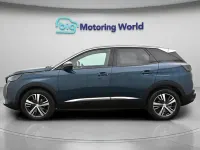 Gebraucht Peugeot 3008 Allure 130 PS (95 kW) 2024 Blau SUV