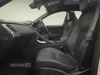 Usado Jaguar E-Pace Chequered Flag 150 HP (110 kW) 2019 Branco SUV