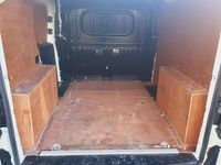 Second-hand Vauxhall Combo 95 CP (69 kW) 2017 Alb Monovolum