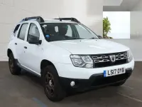 Used Dacia Duster Ambiance 110 HP (80 kW) 2017 White SUV