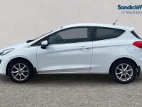 Used Ford Fiesta Zetec 100 HP (73 kW) 2019 White Hatchback