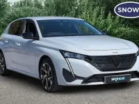 Used Peugeot 308 Allure 136 HP (100 kW) 2024 White Hatchback