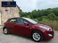 Used Hyundai i30 SE 110 HP (80 kW) 2016 Red Hatchback
