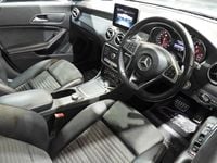 Used Mercedes CLA200 Shooting Brake AMG line 156 HP (114 kW) 2018 White Estate