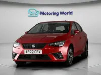 Usado Seat Ibiza SE Technology 94 CV (69 kW) 2022 Rojo Utilitario