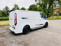 Used Ford Transit Custom Limited 170 HP (125 kW) 2018 White Van