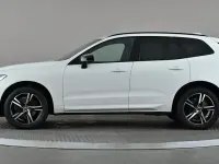 Used Volvo XC60 R-Design 197 HP (144 kW) 2021 White SUV
