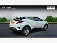 Second-hand Toyota C-HR 2022 Alb SUV
