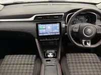 Used MG ZS SE 114 kW (156 HP) 2024 Silver SUV