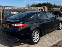 Usado Ford Mondeo Zetec 150 HP (110 kW) 2018 Preto Citadino