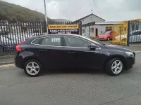 Used Volvo V40 SE 122 HP (89 kW) 2015 Blue Hatchback